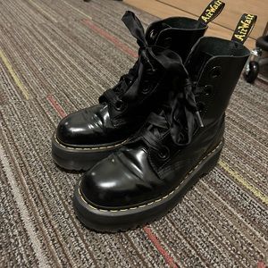 Doc Martens Molly Leather Platform Boots Size 8